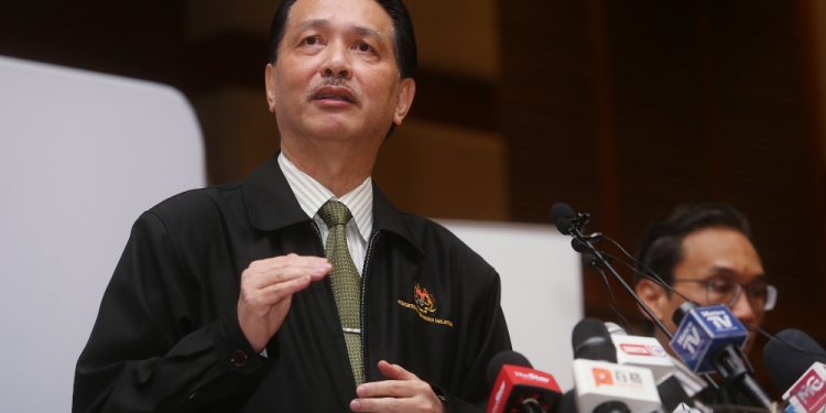 活跃病例少过千宗！诺希山：8人确诊一人病故