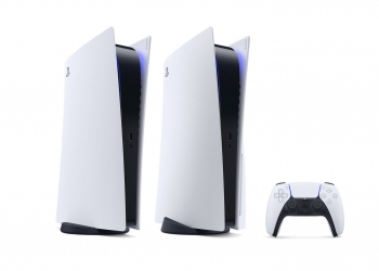 PlayStation 5 现身！两种机型黑白配