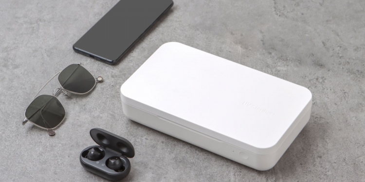 三星紫外线消毒器： 可杀死99%细菌及支持无线充电