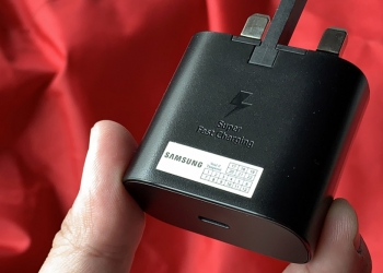 三星新手机盒装配备 将“撤除”充电插头？