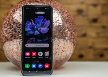 三星Galaxy Z Flip 5G版即将亮相！电池容量真的够？