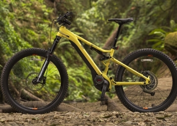 雅马哈YDX-Moro全避震电动脚车 山地越野骑行体验更佳