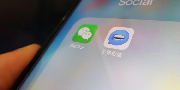 美国禁令后果会很严重！调查：95%中国用户宁舍Apple也要Wechat