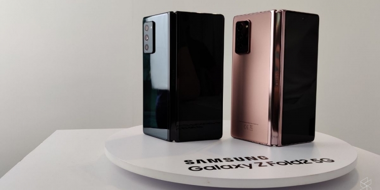现在购买可获多项优惠！三星Galaxy Z Fold 2 已在大马上市