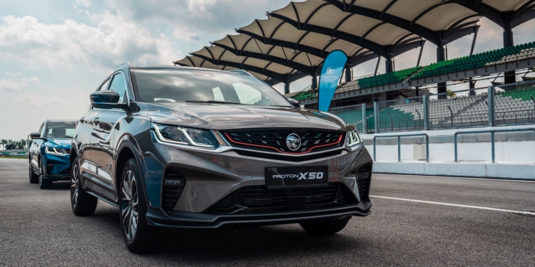 宝腾X50发布 售价从7万9200令吉起