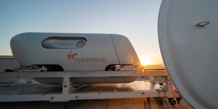 迈向新里程碑!维珍超级高铁完成首次载人测试