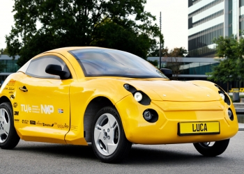 正宗环保车面世！荷兰大学生用废品制成电动车