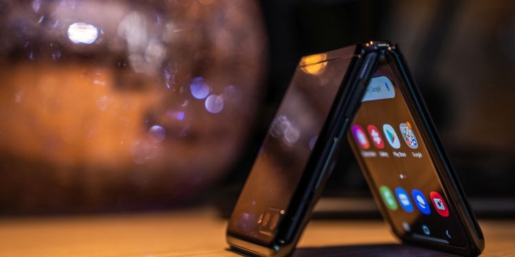 传Galaxy Z Flip 2延迟发布 屏幕具120Hz刷新率