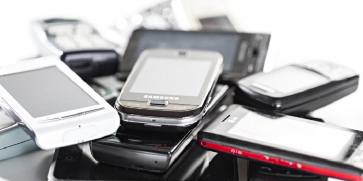 相当于54架波音747飞机！研究：人均废旧手机累计逾2万吨