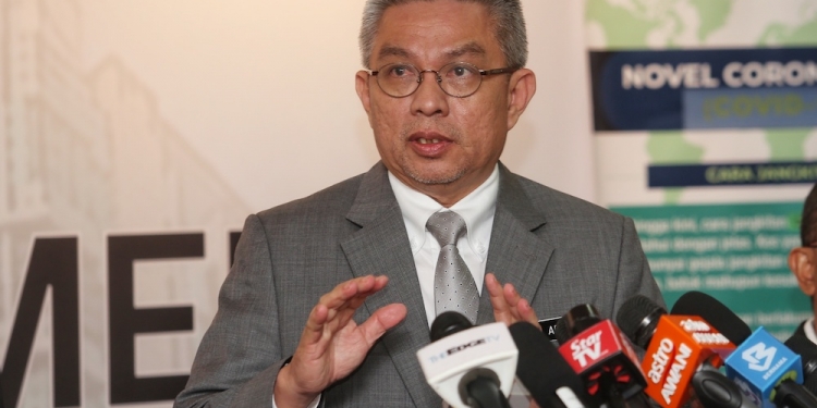 下周与英国药厂签购20%疫苗 卫长:再添购应付70%人口