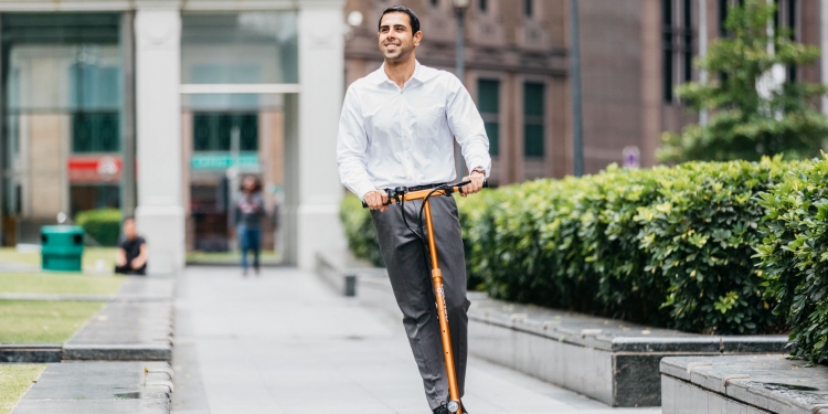 电动滑板车明年禁止上路? 你必须知道的二三事!