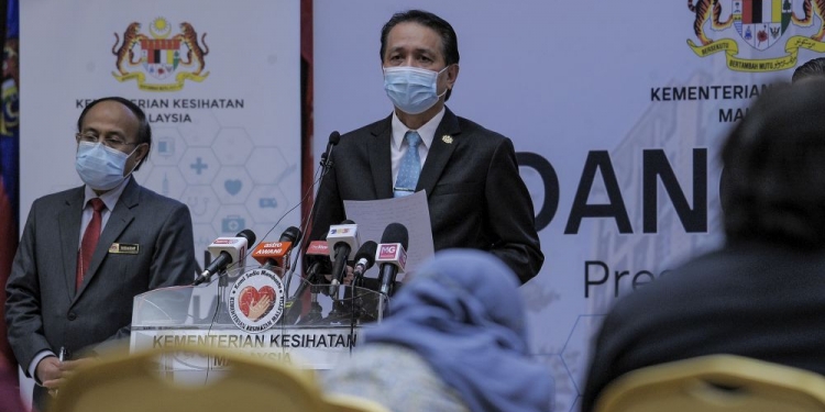 确诊病例增1335宗 再有2人病故