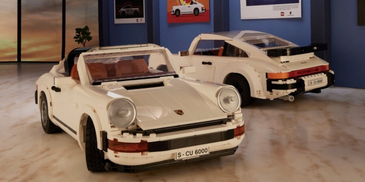 买一盒砌两台车！乐高推全新二合一保时捷911模型套装