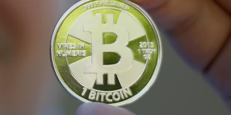 误信脸书比特币投资广告！ 25岁学生被骗逾8万