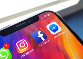 iPhone用户遭强制登出！看看脸书怎么说