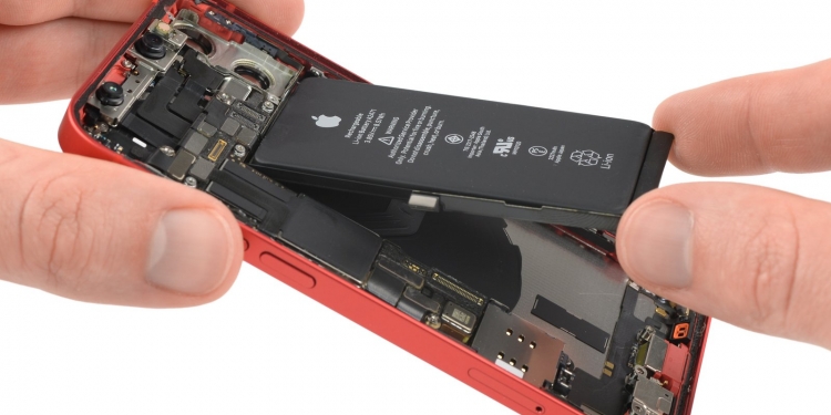 换后盖玻璃无需换机 苹果推iPhone 12维修新方法