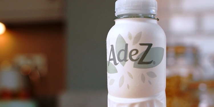 可口可乐尝试首推“纸瓶” 并非100%无塑料!