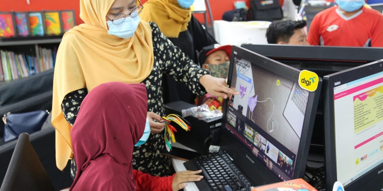 Digi免费提供4G Wifi 帮助5州属B40学生