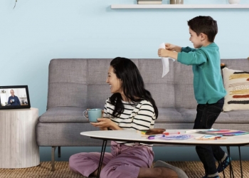 脸书推出“Hey Facebook”语音唤醒