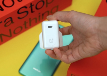 不跟随苹果三星脚步 OnePlus 9系列将附充电器