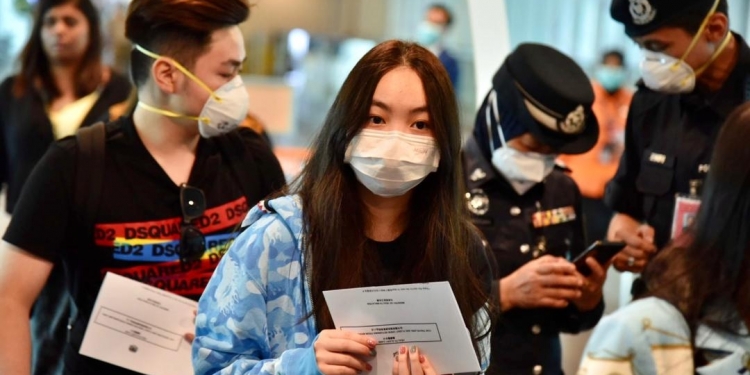 在等世卫新指南！凯里：未打满两剂疫苗回国者仍需强制隔离