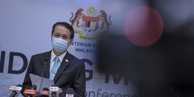 单日确诊病例再降！1354人染疫4病故