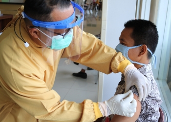 第二阶段疫苗接种419开跑！凯里：405起陆续通知符资格者