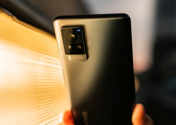 Vivo X60系列闪亮登场 即起开放预购