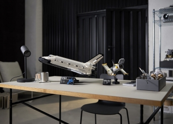 庆祝升空40周年！乐高联手NASA推超细致太空梭积木模型