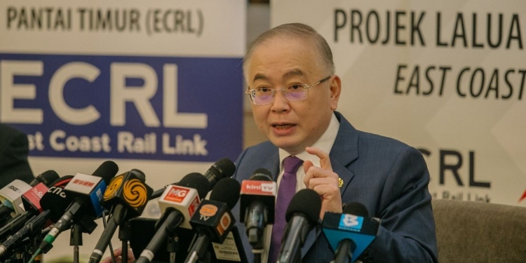 魏家祥:政府考虑立法监管电召外送员