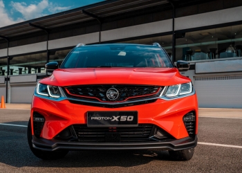 所有X50车款都适用！ 宝腾推出车用无线充电器