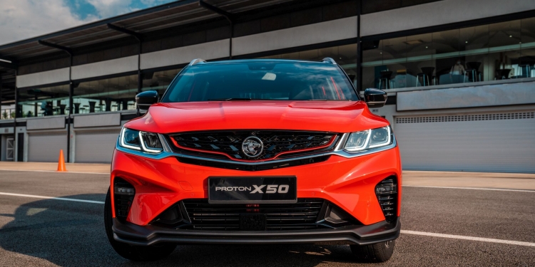 所有X50车款都适用！ 宝腾推出车用无线充电器