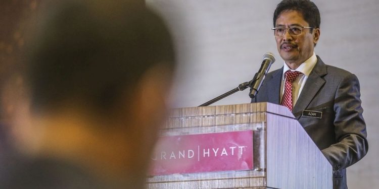 疫情肆虐经济低迷 反贪会:公务员贪腐案暴增