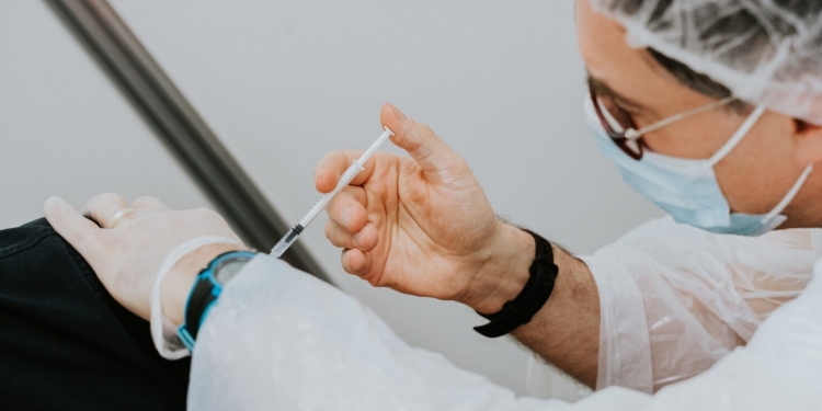 大马能加快接种疫苗速度?图表有更清晰讯息