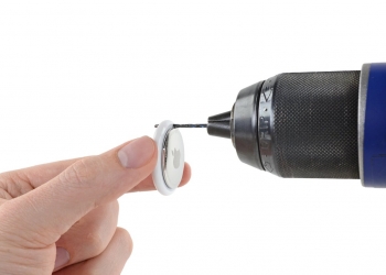 iFixit拆解AirTag 成功钻洞打造锁匙孔