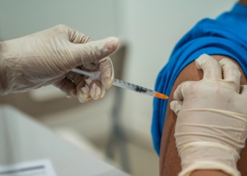 次轮阿斯利康疫苗明午开放预约！凯里：60岁以下可申请