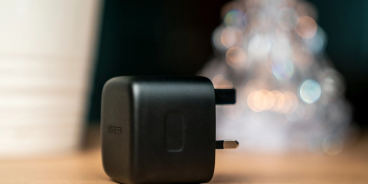 Shopee促销:Ugreen 65W GaN充电器只需RM82