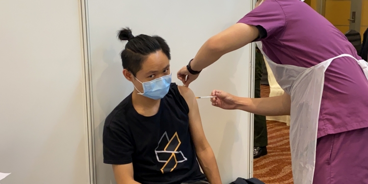 想打阿斯利康疫苗？别擅自涌去接种中心等候补