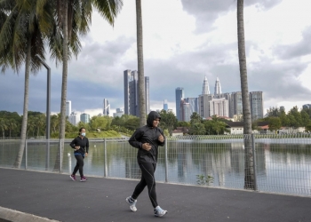 MCO区SOP U转！青体部：可进行无肢体接触运动