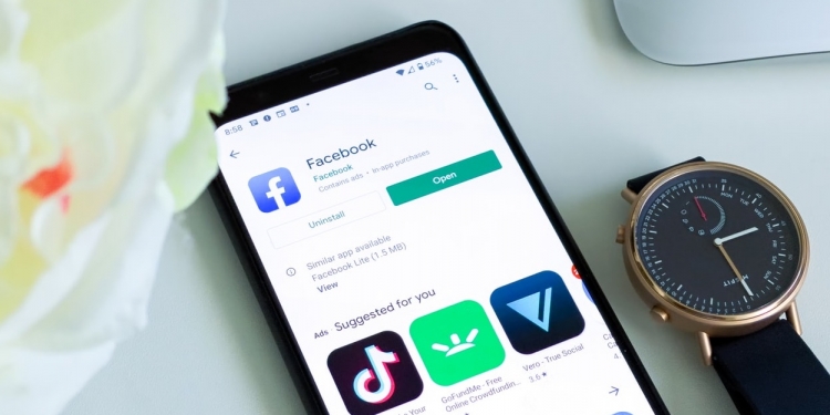 脸书计划明年推出智能手表