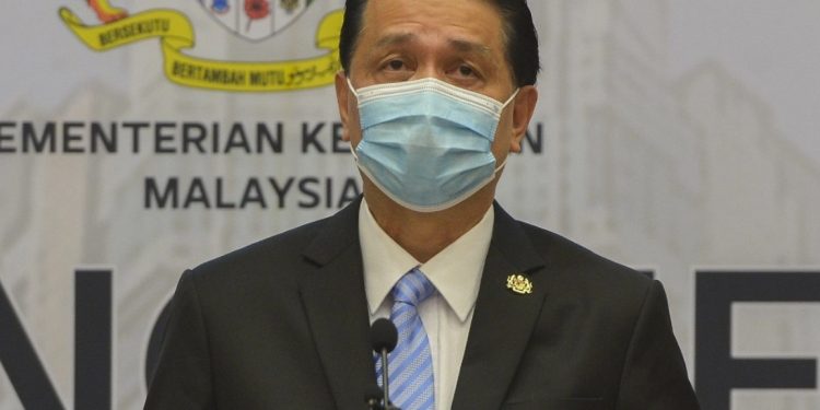 连续2天破万续创新高！再增1万1618确诊