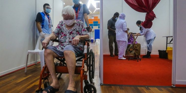 雪隆准备好了！凯里：60岁以上明起可“walk-in”接种疫苗