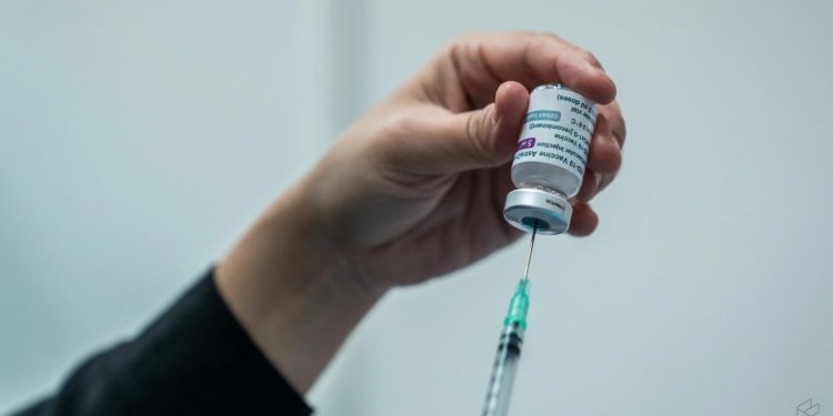 单日接种首破50万剂！首相：感谢全民支持医护努力