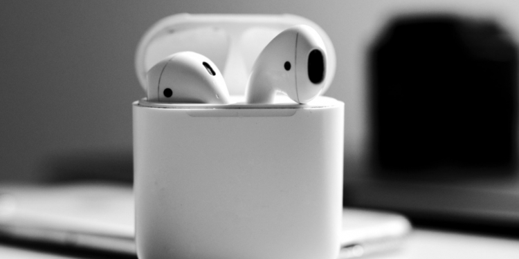 鼓励青少年接种疫苗 美国华盛顿宣布送AirPods