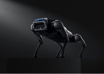 首款仿生四足机器人 小米发布CyberDog