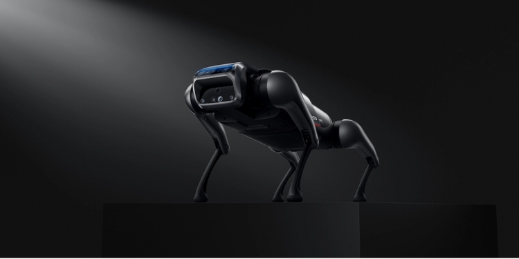 首款仿生四足机器人 小米发布CyberDog
