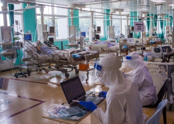 差点就破2万3000！今报2万2948确诊连续两天创新高