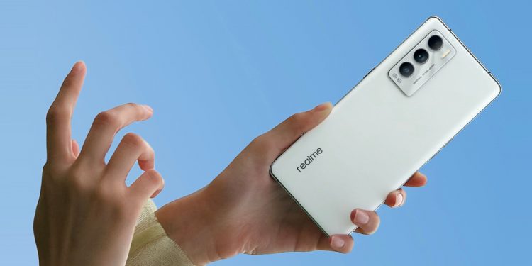 Realme GT大师版和MagDart 即将在大马上市！