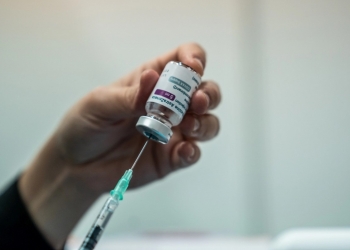 在国外接种首剂疫苗后回国？ 民众可向县卫生局预约第二剂