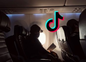 与卫讯公司合作！ 美航空让乘客免费刷TikTok半小时